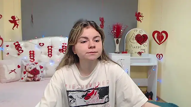 TinaRedly online show from February 7, 9:56 pm