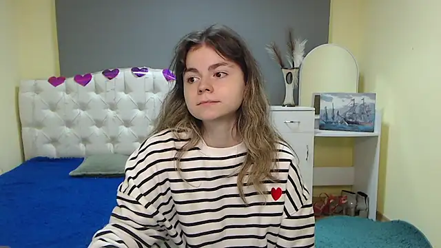 TinaRedly online show from September 24, 5:30 pm