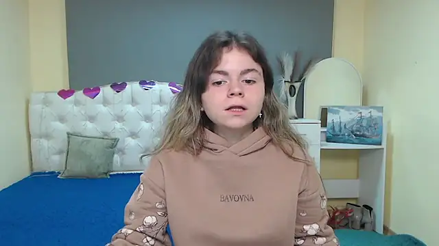 TinaRedly online show from October 15, 6:33 am