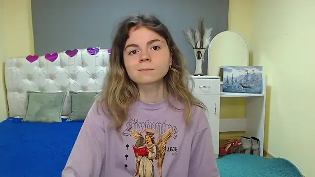 TinaRedly online show from September 8, 5:45 pm