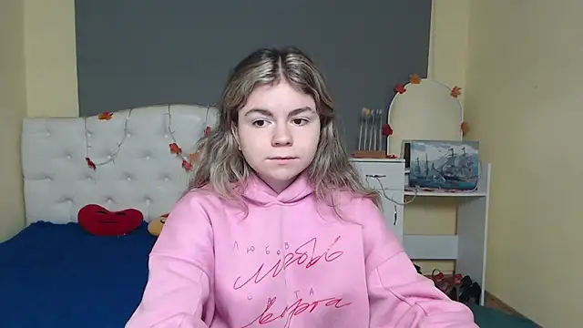 TinaRedly online show from November 20, 6:58 am