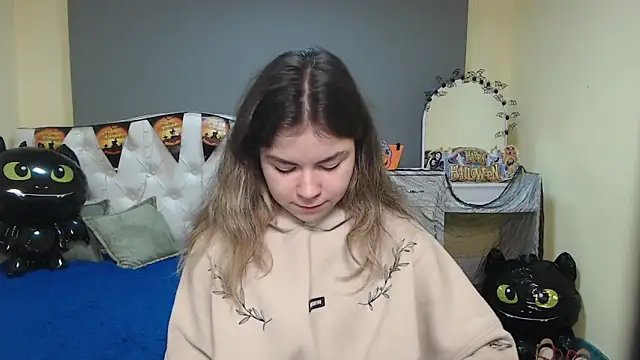 TinaRedly online show from October 26, 6:14 am