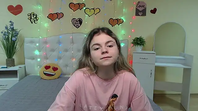 TinaRedly online show from March 5, 10:10 pm