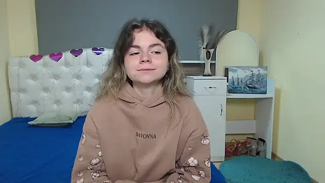 TinaRedly online show from October 5, 5:53 am