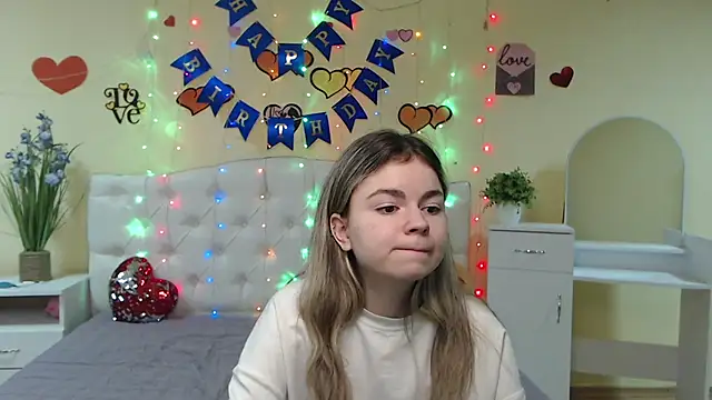 TinaRedly online show from March 2, 9:41 pm