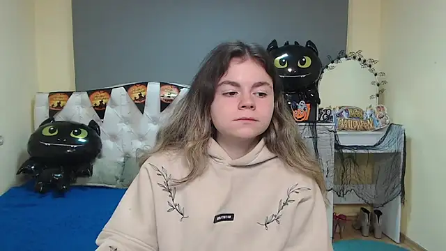 TinaRedly online show from October 16, 6:21 am