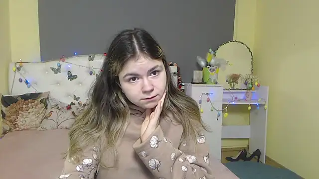 TinaRedly online show from April 10, 6:20 am