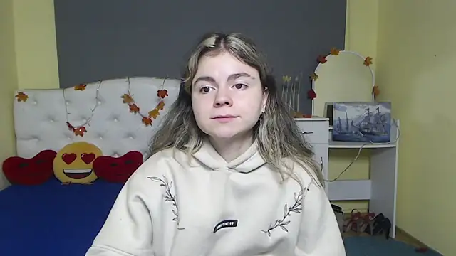 TinaRedly online show from November 16, 6:45 pm