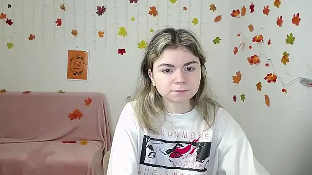 TinaRedly online show from November 28, 7:08 am