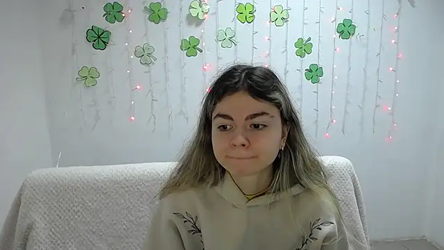 TinaRedly online show from March 16, 6:23 pm