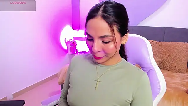 amira cute2 online show from April 10, 10:33 am