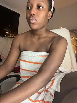 Snapshot of kellya_ chatting on February 3, 11:47 pm kellya online show from February 3, 11:47 pm