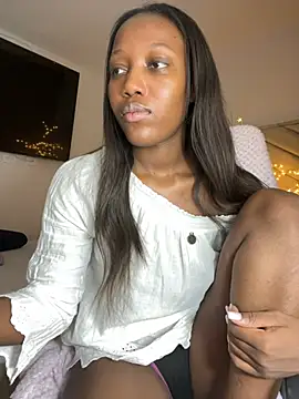 kellya  online show from April 22, 9:21 pm