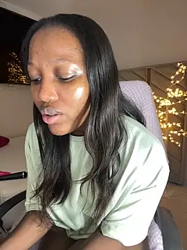 Snapshot of kellya_ chatting on November 29, 12:00 am kellya online show from November 29, 12:00 am