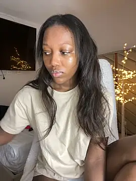 kellya  online show from March 7, 11:32 pm