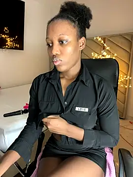 Snapshot of kellya_ chatting on November 10, 11:10 pm kellya online show from November 10, 11:10 pm