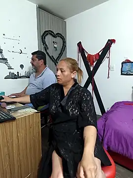 hotandfierylatinos2023 online show from November 28, 10:21 pm