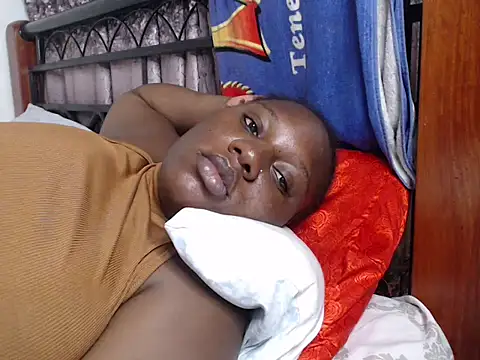 Whimsicalwillow online show from December 1, 11:16 pm