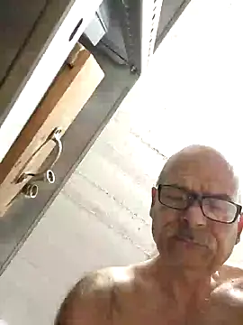 bottomhairy online show from January 21, 7:28 pm