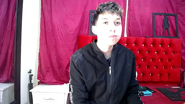 Snapshot of _Thomas_hot_ chatting on March 16, 1:38 am Thomas hot online show from March 16, 1:38 am
