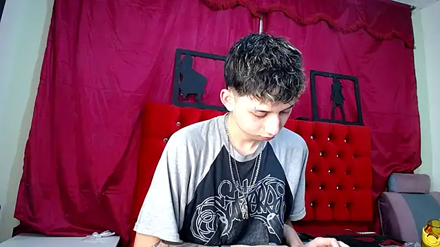Snapshot of _Thomas_hot_ chatting on March 14, 9:00 pm Thomas hot online show from March 14, 9:00 pm