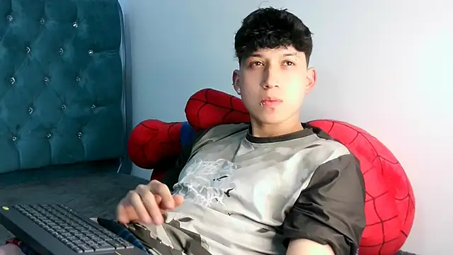  Thomas hot  online show from February 19, 4:31 am