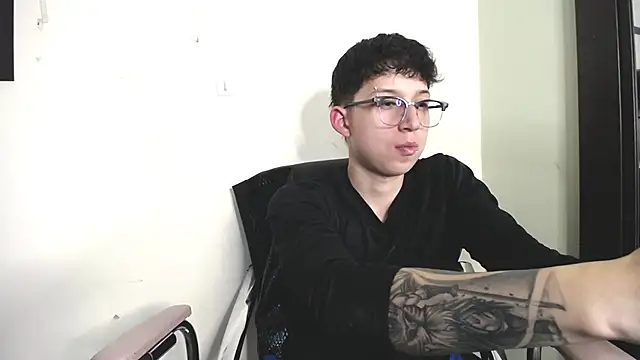  Thomas hot  online show from November 26, 4:12 am
