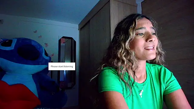 Snapshot of megan_collins96 chatting on October 23, 4:33 am megan collins96 online show from October 23, 4:33 am