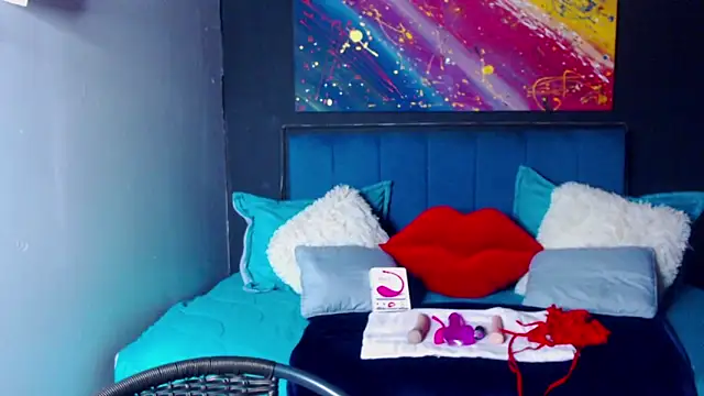 megan collins96 online show from February 27, 2:25 am