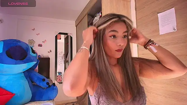 megan collins96 online show from May 24, 8:53 pm