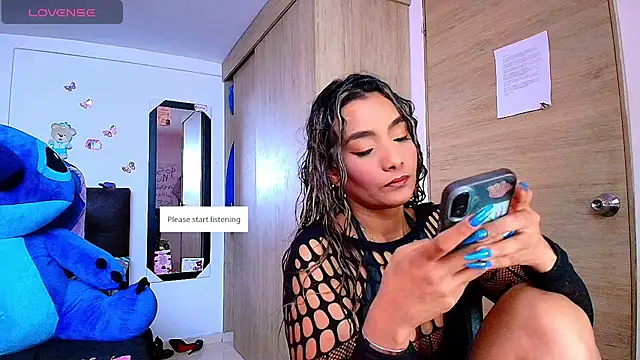 megan collins96 online show from June 21, 10:37 pm