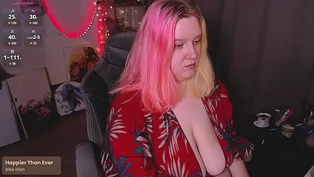 lissamuff online show from February 7, 5:32 pm