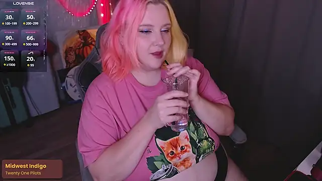 lissamuff online show from October 22, 1:21 pm