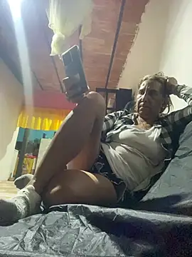 SWEET LOVER01 online show from May 14, 3:03 am