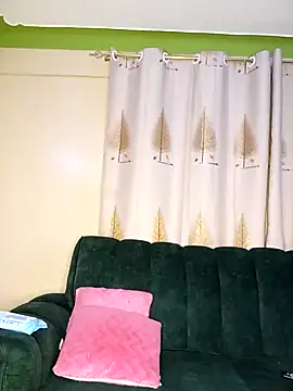 lauraporsi online show from January 5, 4:04 am