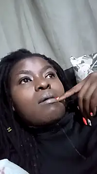 lauraporsi online show from February 19, 6:33 am