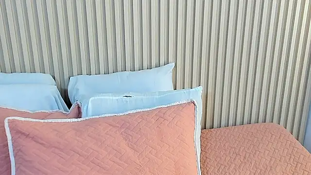 charlottebrowns  online show from November 10, 12:10 pm