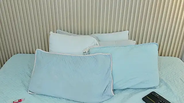 charlottebrowns  online show from May 11, 12:39 pm