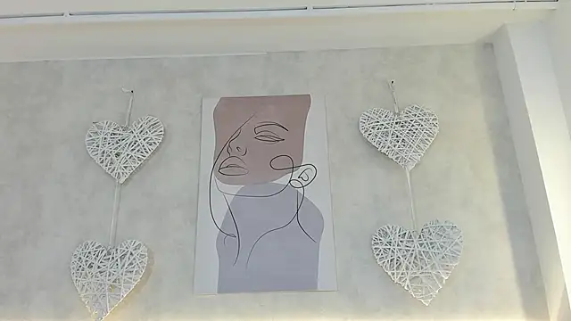 charlottebrowns  online show from April 13, 12:20 pm