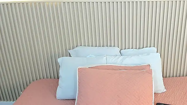 charlottebrowns  online show from September 18, 12:19 pm