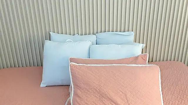 charlottebrowns  online show from November 11, 12:11 pm