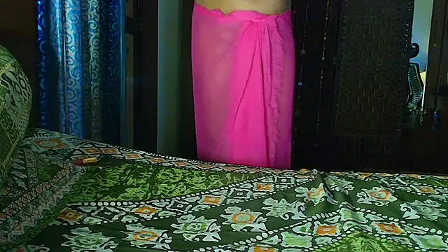 Snapshot of Hotty__Baby chatting on September 14, 4:18 pm Hotty  Baby online show from September 14, 4:18 pm