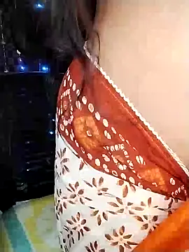 Snapshot of Hotty__Baby chatting on December 4, 6:11 pm Hotty  Baby online show from December 4, 6:11 pm