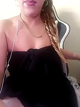 Snapshot of dodosa10 chatting on January 15, 11:32 am dodosa10 online show from January 15, 11:32 am