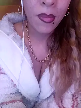 Snapshot of dodosa10 chatting on January 16, 12:01 am dodosa10 online show from January 16, 12:01 am