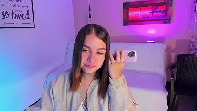 ArianaBaker online show from September 21, 2:33 pm