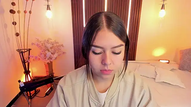 ArianaBaker online show from April 29, 12:53 pm