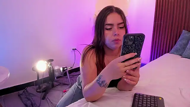 ArianaBaker online show from February 1, 5:55 pm