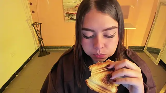 ArianaBaker online show from November 29, 1:22 pm