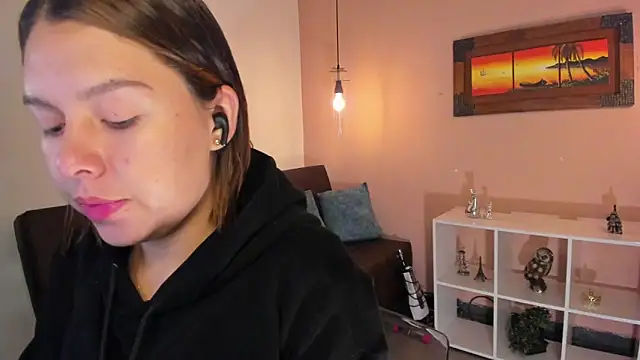 ArianaBaker online show from March 4, 12:33 pm